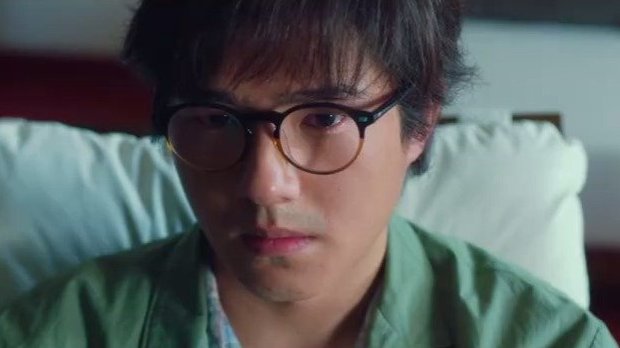 电影《#一点就到家#》发布导演“藏梗”合集。《哈利波特与火焰杯》的名台词,《穿越火线》同款