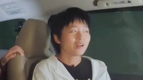 不愧是@于谦 亲儿子[笑哭]三四岁就已经会套路人了[三哈] 谦嫂说于思洋在郭德纲家里住的时