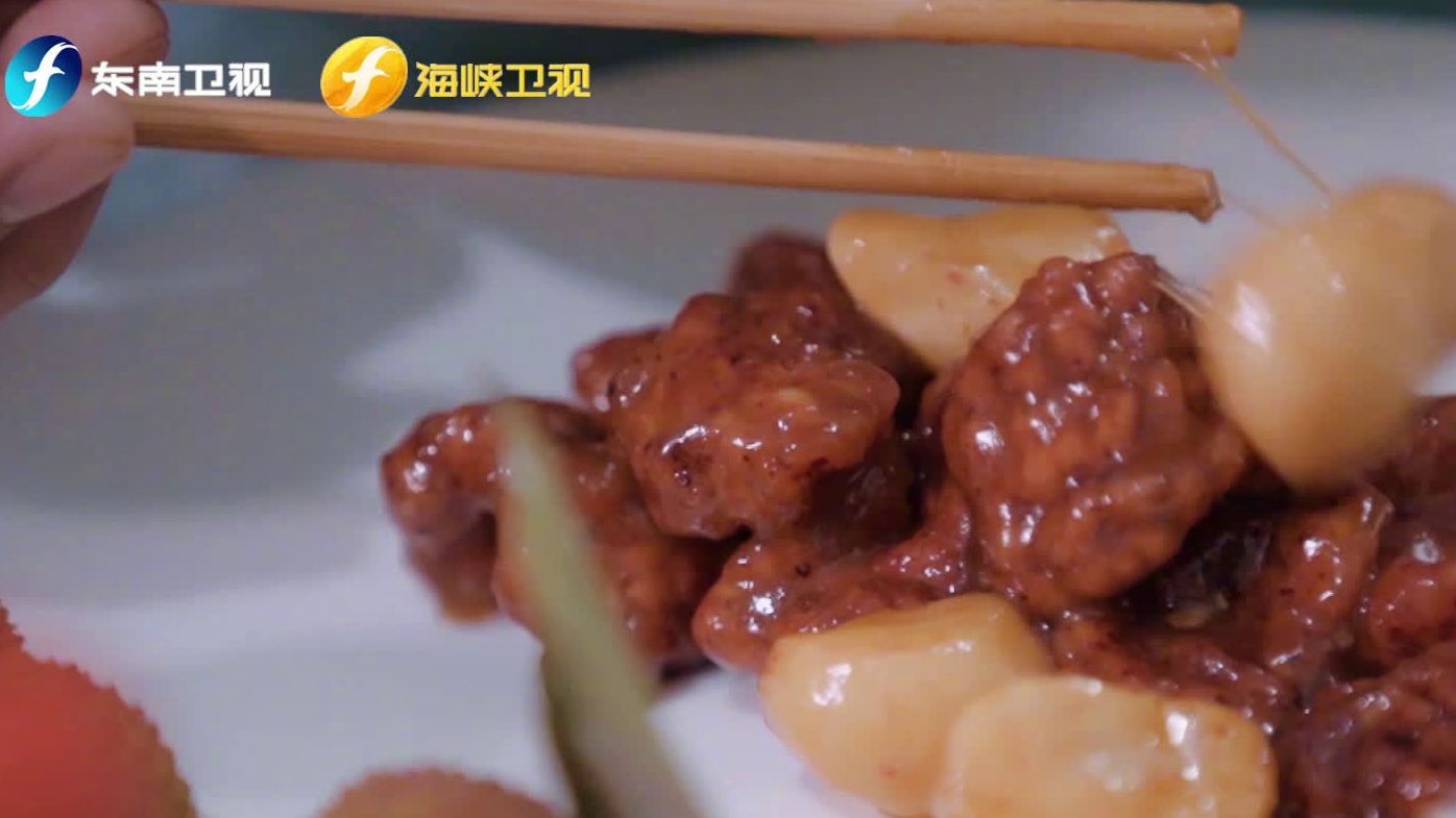 雁峰厨艺掌门人陈道如,榕城荔枝肉在线教学,快来偷师!磊子@董岩磊 做饭还真是有模有样,福州