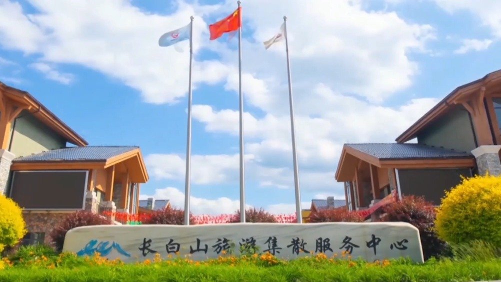 #令人心动的街区# #最美风景在路上# 开放是其“特点”,温暖是其“标签”,时尚是其“元素