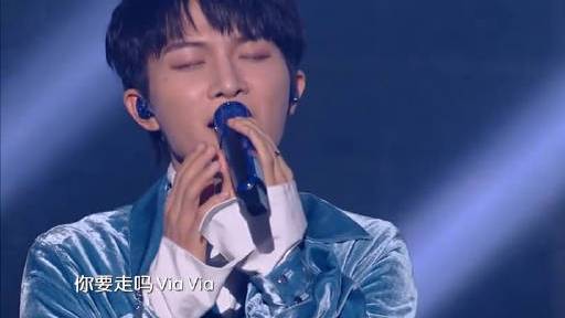 #睡前音乐分享# 【周深琵琶对唱《大鱼》】 @周深 的神级演唱和多琴方锦龙 令人沉醉的琵琶