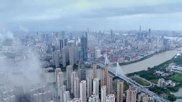 助力武汉复苏【助力城市文旅,从一碗热干面开始】走遍城市美景,传递城市活力。腾讯《食物语》热