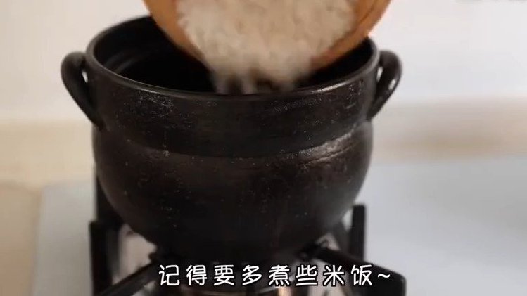 【美食分享 | 金针菇虾仁烧日本豆腐】超级下饭的金针菇虾仁烧日本豆腐,超暖的一锅,太适合冬