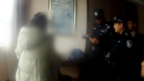 【“民警”来电称涉跨国诈骗,女研究生开房配合调查,直至传来敲门声】小张是四川南充某高校的一
