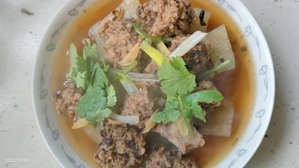 安阳逢年过节或宴席上必备美食丸子扣碗,软烂鲜香,润滑味美,做法简单还好吃!