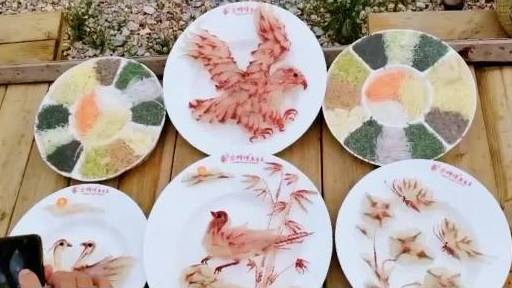 #一定要吃一次客家鱼生# 但是!也一定不能错过横县鱼生!横县鱼生又俗称两片,是著名的地方传