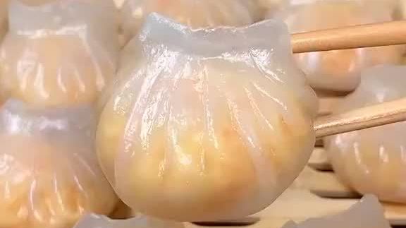 【广式早茶必点,水晶虾饺做法】广式早点我最喜欢这个