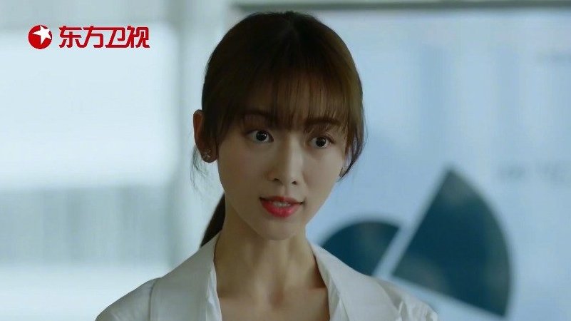 凌潇潇VS章小鱼,方案大PK!凌潇潇说的都是纸上谈兵的空话,章小鱼却对旖旎的产品及品牌了如