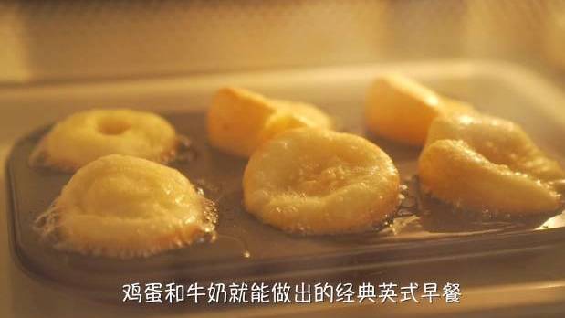 用鸡蛋牛奶就能做出的经典英式早餐酥酥脆脆的甜口小油条,简简单单,一起动手diy下午茶吧～