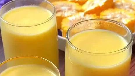 【鲜榨玉米汁】健康早餐要有一杯绿色纯天然的饮品吖～呐～～超级简单有营养的一款早餐饮品做法,