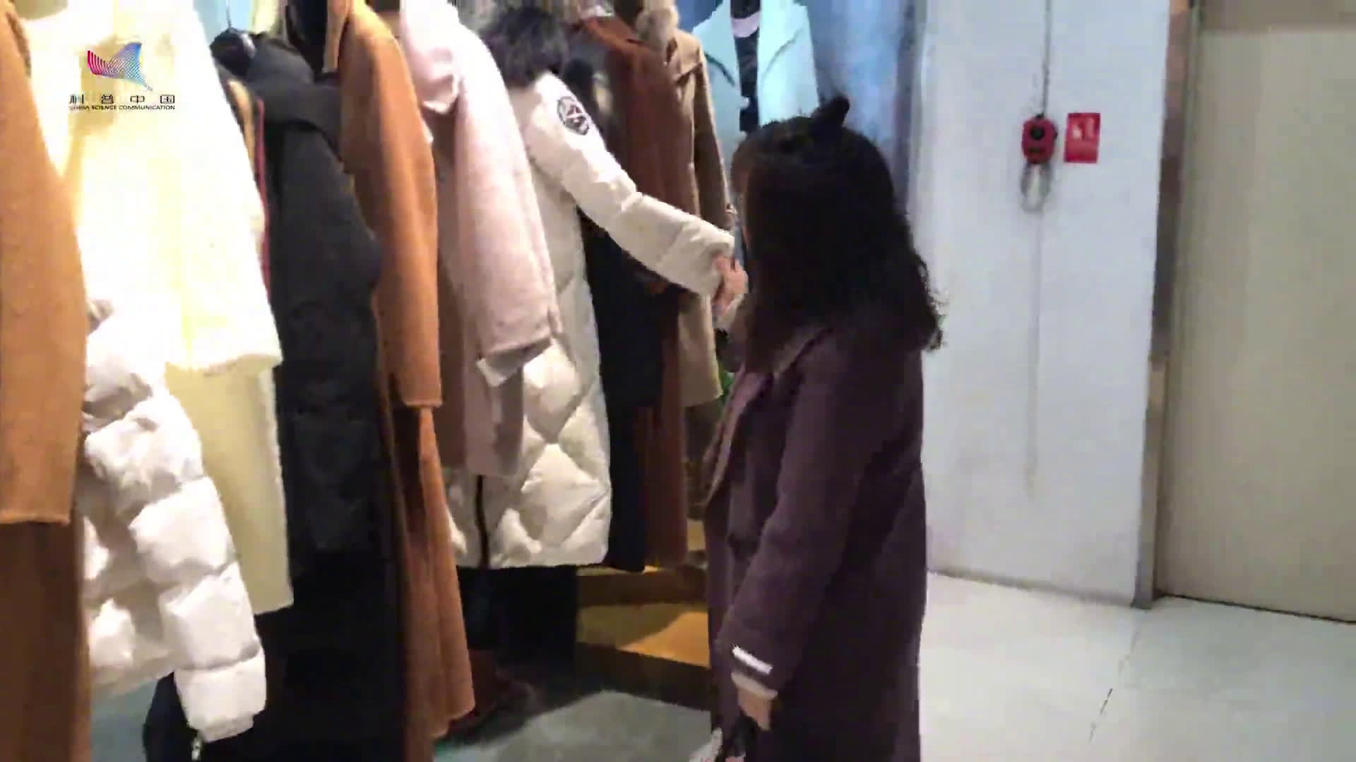 #生活百科# 【如何看羽绒服的吊牌标签】加拿大鹅处罚决定书简直是羽绒服购买指南 羽绒服是我