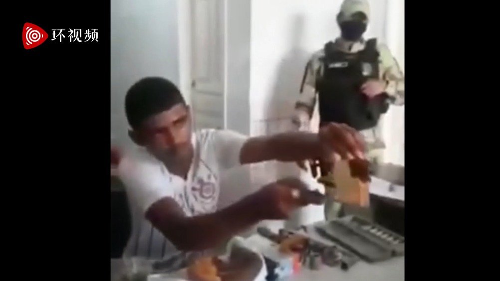 【巴西小偷生日当天被捕警察买蛋糕庆生,全程冷漠脸】据外媒7日报道,当地时间6月5日,巴西一