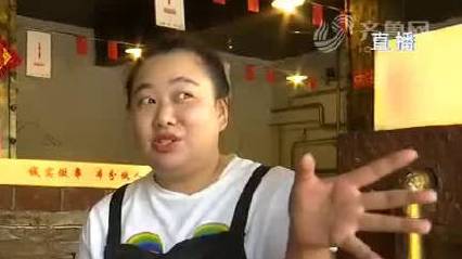 【最美百米冲刺只为当你的肉垫】近日,山东潍坊寿光一名80多岁的老人走路被绊,脚步踉跄即将摔