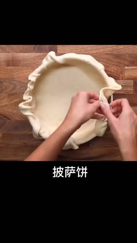 芝士千层拉丝蛋糕!热量超高,一口超级拉丝,满足~
