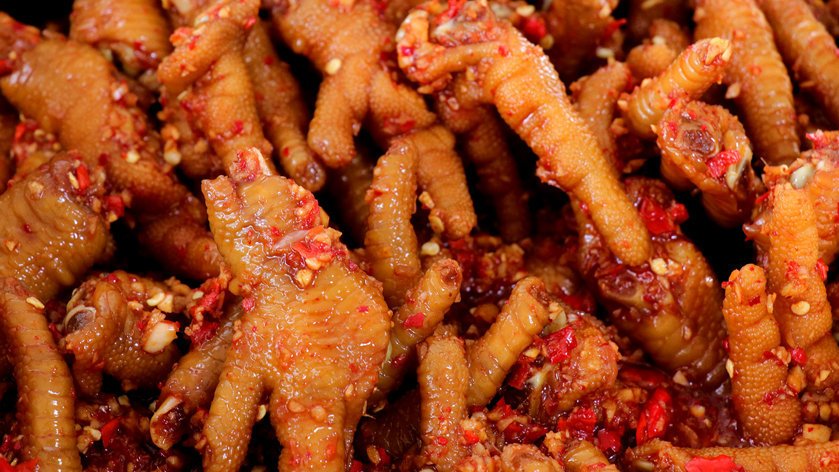 【酸辣鸡爪】蒜香味十足,好吃不油腻的秘制酸辣鸡爪,做法还简单,快来试试吧!