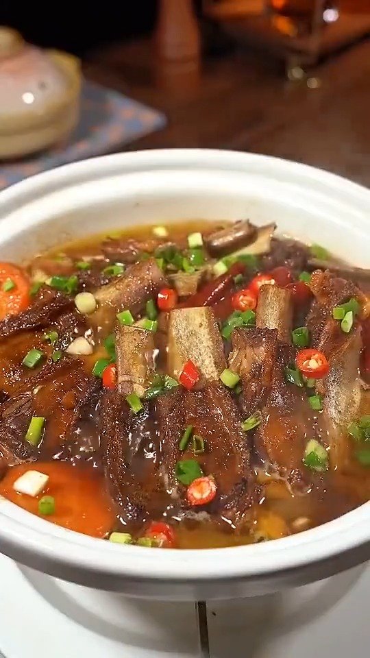【美食分享】红烧羊排,做法简单,满屋飘香 