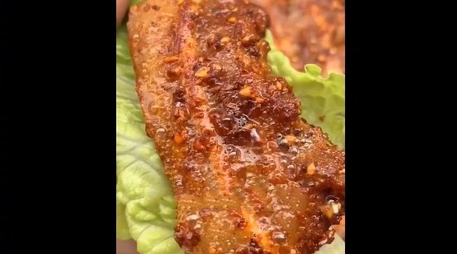 【韩式烤五花肉】做法简单,肥而不腻,比烧烤店里还好吃,美食get√