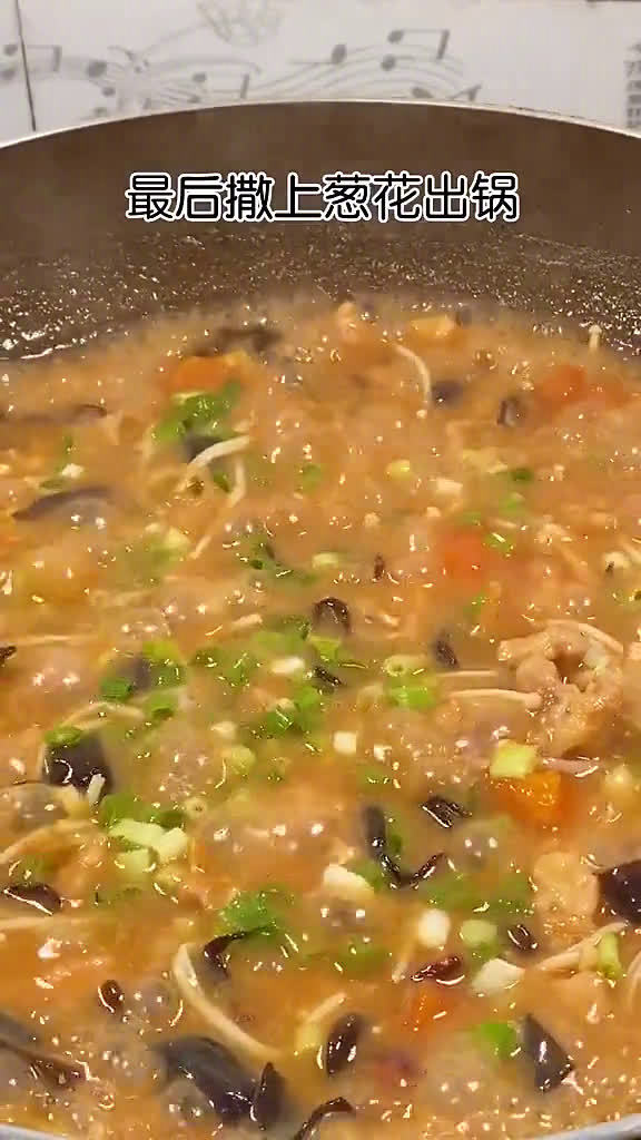 【酸汤小酥肉做法推荐】酸汤小酥肉,独特的制作方法,入口的酸香,让你不能自拔!美食get√