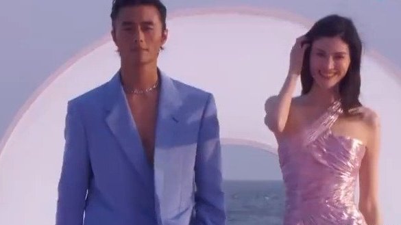 何穗真的绝了!美人鱼太惊艳了!男明星女明星都好靓,你最喜欢谁?