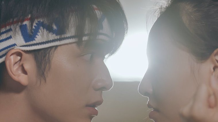 “心之所向”版终极预告闪耀来袭不害怕失败,不畏惧挫折,在炽热的青春岁月里,一起挥洒热情和勇