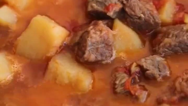 【番茄土豆炖牛腩】牛肉酥烂,土豆浓香,好吃到连汤汁都不剩,美食get√ 