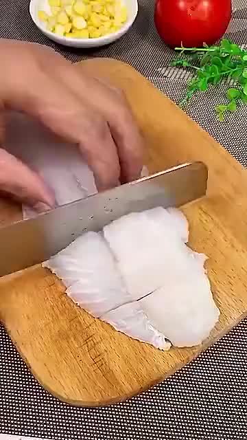 给大家分享个孩子爱喝的番茄鱼丸汤,味道鲜美,喜欢就试试          #全民高考季##