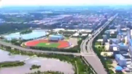小小北京油鸡,啄开群众致富门!石景山区助力莫旗打造北京油鸡特色养殖繁育基地,通过“合作社+