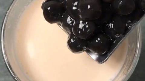 &nbsp;【自制珍珠奶茶】学会自己在家做奶茶,怎么涨价都不怕~(J) 