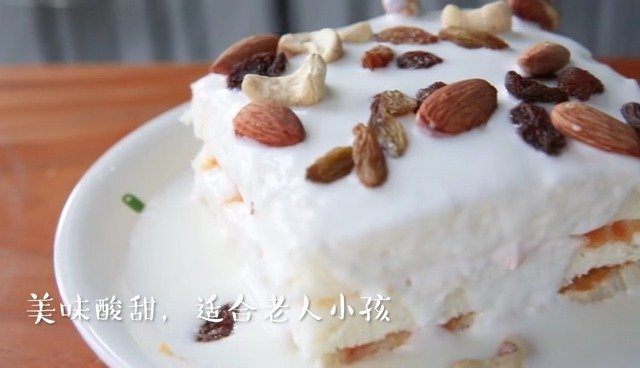 【番薯这样做好吃】#食尚小布# 处暑至,虽然暑气渐消,但依然能让人感觉到夏日的气息萦绕。吃